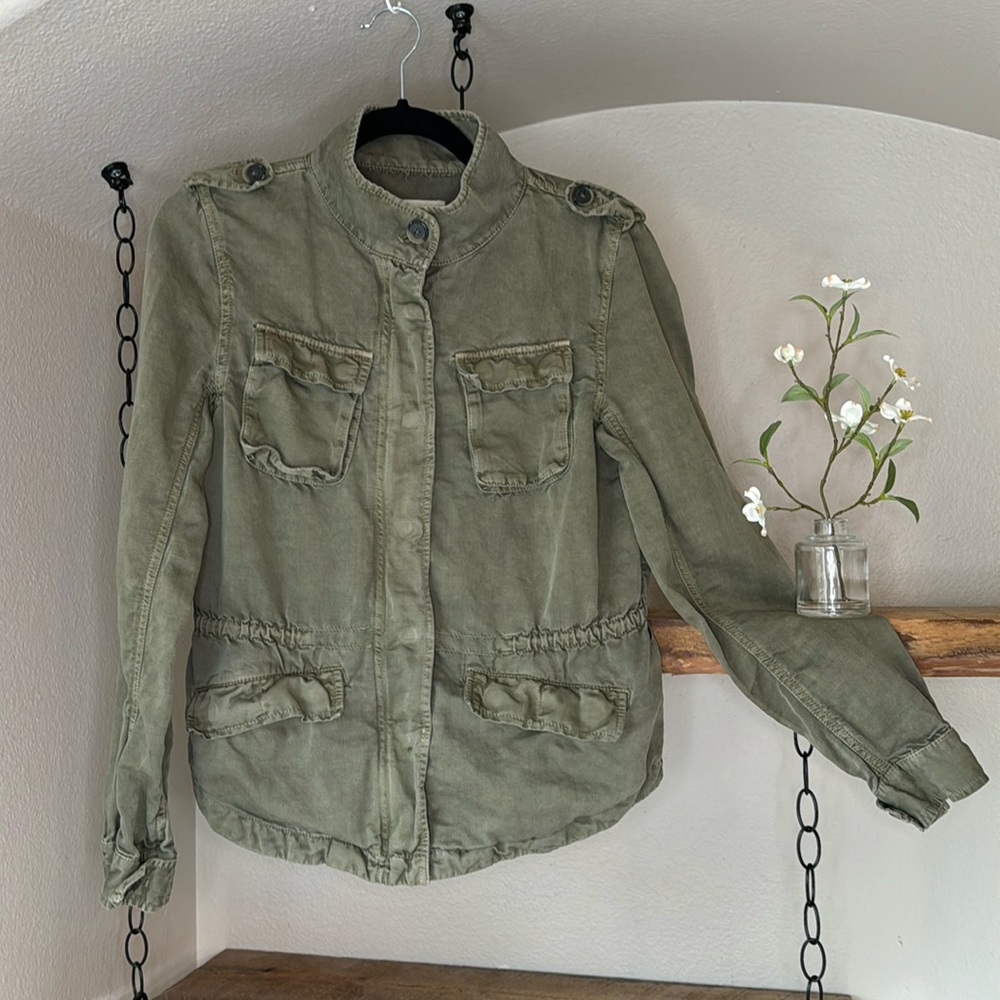 Women’s utility jacket by Loft, light olive green, size S, cotton / linen blend
